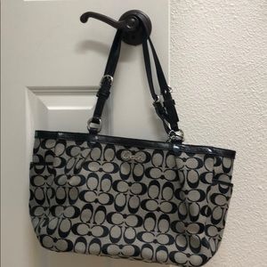 Coach Tote black and grey excellent condition